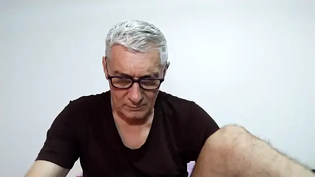 BIGUNCUTHARDCOCK online show from March 12, 2026, 1:33 am