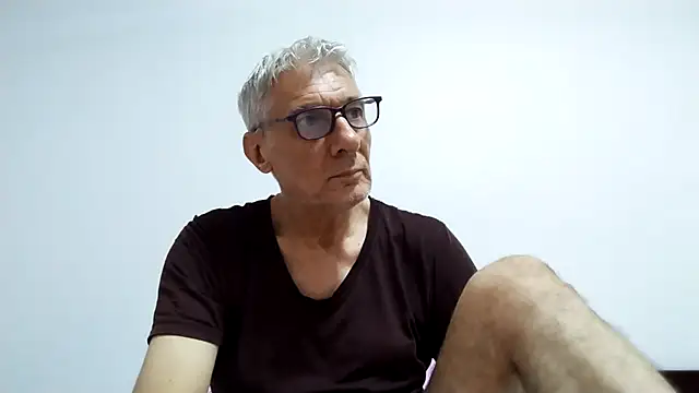 Snapshot of BIGUNCUTHARDCOCK chatting on April 29, 2026, 1:54 am BIGUNCUTHARDCOCK online show from April 29, 2026, 1:54 am