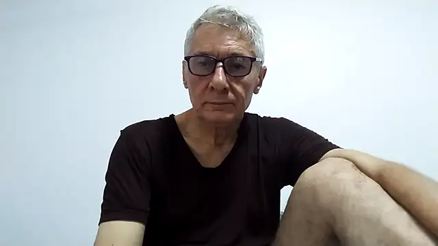 Snapshot of BIGUNCUTHARDCOCK chatting on May 12, 2026, 12:51 am BIGUNCUTHARDCOCK online show from May 12, 2026, 12:51 am