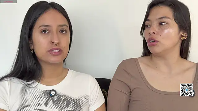 2SummerLove1 online show from April 17, 2026, 2:20 pm