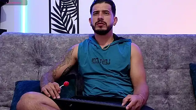 Snapshot of Bruno_Mattos chatting on January 17, 2025, 10:45 pm Bruno Mattos online show from January 17, 2025, 10:45 pm