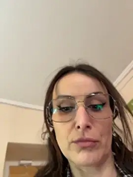 Snapshot of _AHHA_ chatting on May 27, 2026, 7:49 am AHHA online show from May 27, 2026, 7:49 am