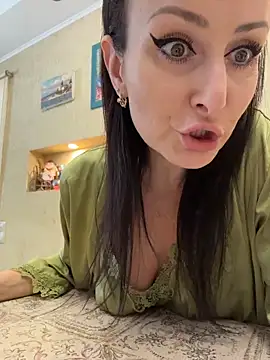 Snapshot of _AHHA_ chatting on February 26, 2026, 8:25 am AHHA online show from February 26, 2026, 8:25 am