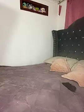 CristalGmez online show from January 10, 2026, 3:24 am