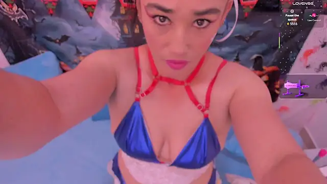 Snapshot of charlotte-11 chatting on October 29, 2025, 2:38 pm charlotte-11 online show from October 29, 2025, 2:38 pm