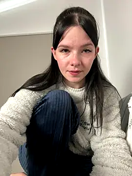 Snapshot of RoxiBlack chatting on December 20, 2025, 8:50 am RoxiBlack online show from December 20, 2025, 8:50 am