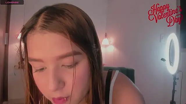 kimmy099 online show from February 14, 2025, 8:05 pm