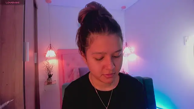 kimmy099 online show from February 28, 2025, 7:46 pm