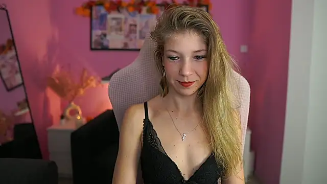 Snapshot of missicute chatting on December 1, 2025, 7:37 pm missicute online show from December 1, 2025, 7:37 pm