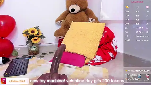 Snapshot of daarklover chatting on February 15, 2025, 10:00 am daarklover online show from February 15, 2025, 10:00 am