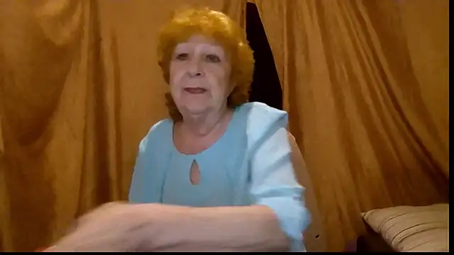  Estelitta 5 online show from July 14, 2026, 4:57 pm