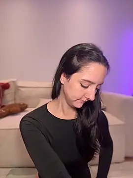 Snapshot of _Juliette chatting on May 17, 2026, 7:14 pm Juliette online show from May 17, 2026, 7:14 pm