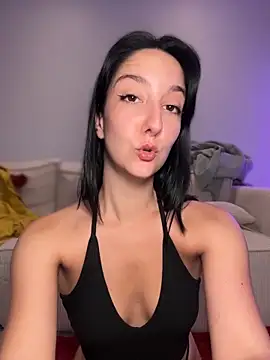 Snapshot of _Juliette chatting on May 24, 2026, 7:14 pm Juliette online show from May 24, 2026, 7:14 pm