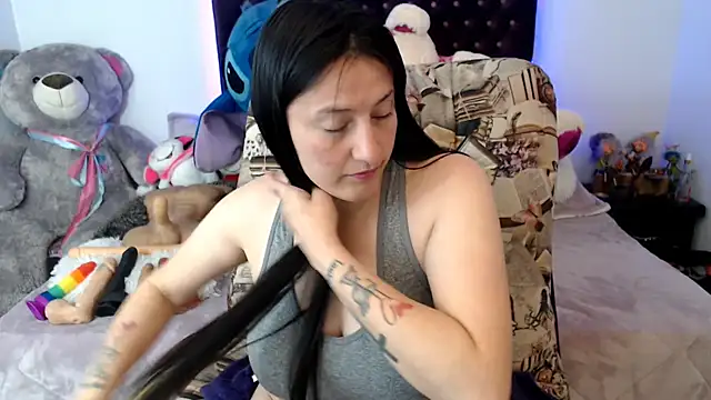 Lorenahot 06 online show from February 16, 2026, 6:50 pm