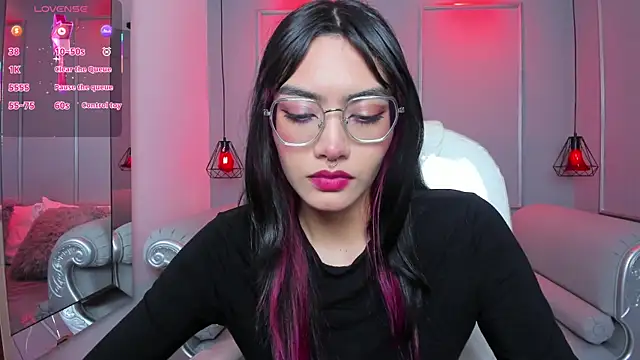 Snapshot of AzuraKindong chatting on December 17, 2025, 7:19 pm AzuraKindong online show from December 17, 2025, 7:19 pm