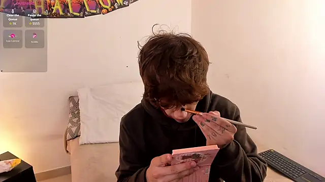 Tomy Rox online show from October 16, 2025, 4:32 am