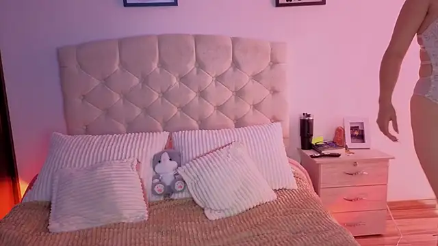 ChanellGV online show from September 10, 2025, 3:44 pm