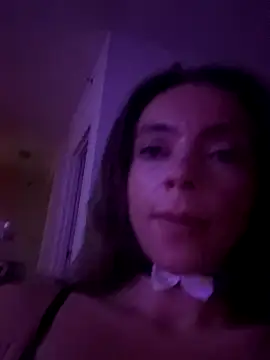 greedybratt online show from November 8, 2025, 7:56 am