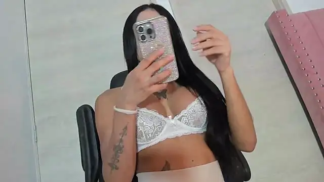 Madi hotgod online show from January 8, 2025, 2:35 am