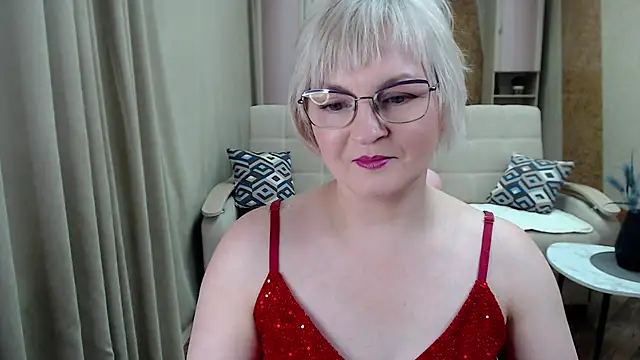 Snapshot of BlondeBrilliant7 chatting on January 18, 2025, 5:41 am BlondeBrilliant7 online show from January 18, 2025, 5:41 am