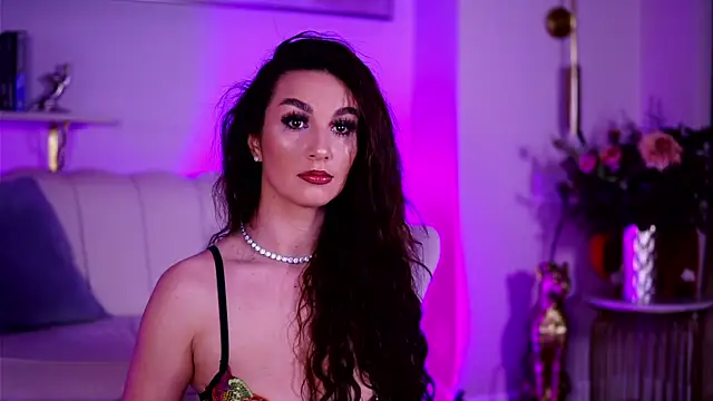 SecretSienna online show from April 21, 2026, 3:13 am