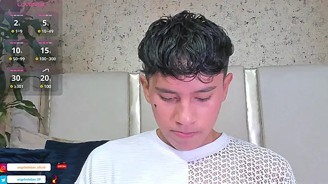 Angel esteban fx online show from March 21, 2025, 3:44 am