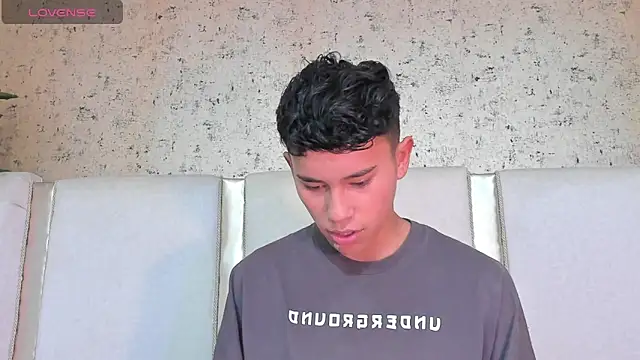 Angel esteban fx online show from March 16, 2025, 3:47 am