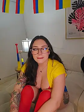 Snapshot of freya_bella_ chatting on July 4, 2026, 5:25 am freya bella online show from July 4, 2026, 5:25 am
