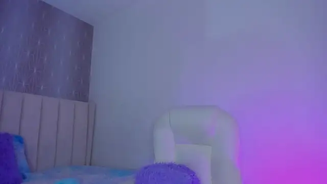 Snapshot of MiissCharlotte chatting on November 20, 2025, 3:40 am MiissCharlotte online show from November 20, 2025, 3:40 am