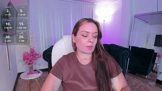 Aida adams online show from March 18, 2025, 7:44 pm