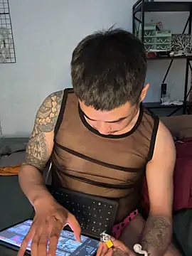 Asianhif online show from November 9, 2025, 4:16 am