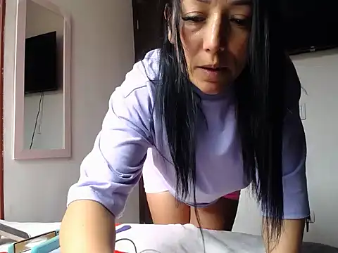 Laura martin  online show from May 15, 2026, 4:49 pm