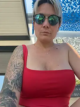 Snapshot of marinella07 chatting on July 10, 2026, 10:37 am marinella07 online show from July 10, 2026, 10:37 am