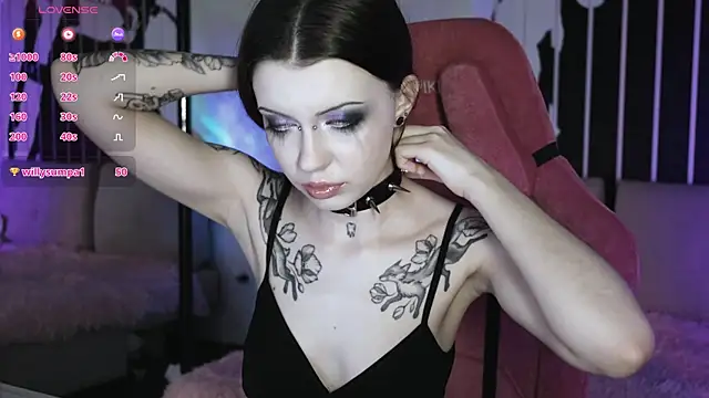 Snapshot of prettybones chatting on January 31, 2025, 1:54 am prettybones online show from January 31, 2025, 1:54 am