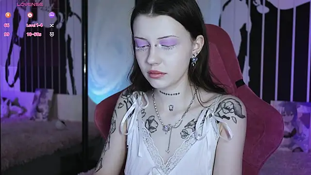 Snapshot of prettybones chatting on February 25, 2025, 10:09 pm prettybones online show from February 25, 2025, 10:09 pm