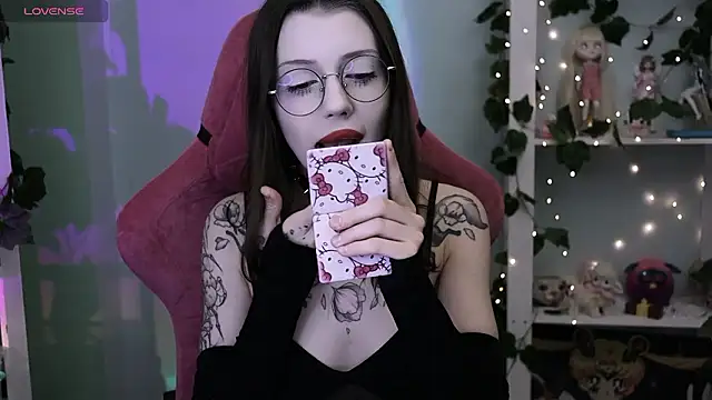 Snapshot of prettybones chatting on February 5, 2026, 12:06 am prettybones online show from February 5, 2026, 12:06 am