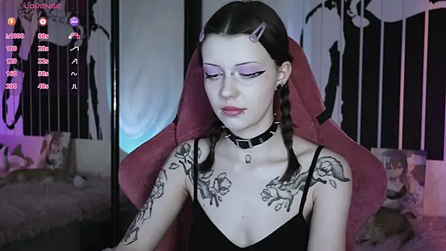 Snapshot of prettybones chatting on February 27, 2025, 6:09 pm prettybones online show from February 27, 2025, 6:09 pm