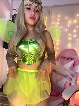 Snapshot of Juanelopez1 chatting on November 1, 2025, 4:19 am Juanelopez1 online show from November 1, 2025, 4:19 am