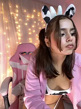 Snapshot of Juanelopez1 chatting on October 2, 2025, 3:10 am Juanelopez1 online show from October 2, 2025, 3:10 am