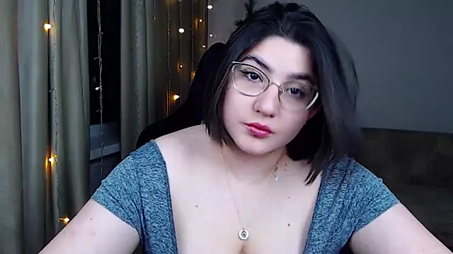 Snapshot of Crazy_Bunya chatting on December 21, 2025, 1:35 pm Crazy Bunya online show from December 21, 2025, 1:35 pm