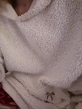 Snapshot of SexyErola27 chatting on March 27, 2026, 6:42 pm SexyErola27 online show from March 27, 2026, 6:42 pm