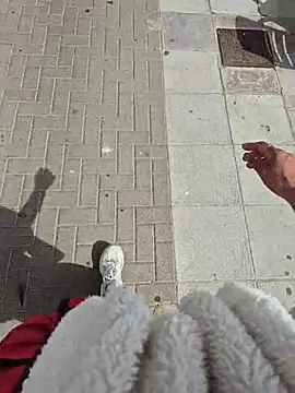 Snapshot of SexyErola27 chatting on April 10, 2026, 10:00 am SexyErola27 online show from April 10, 2026, 10:00 am