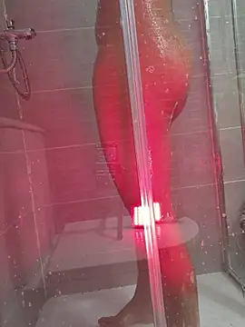 Snapshot of SexyErola27 chatting on February 7, 2026, 9:50 am SexyErola27 online show from February 7, 2026, 9:50 am