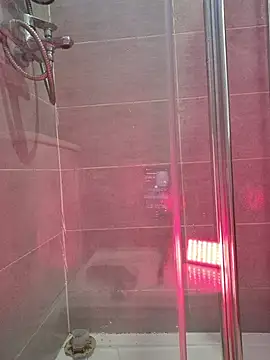 Snapshot of SexyErola27 chatting on February 14, 2026, 2:28 pm SexyErola27 online show from February 14, 2026, 2:28 pm