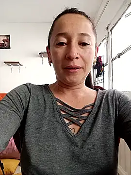 emilypoppy3 online show from January 8, 2026, 8:37 pm