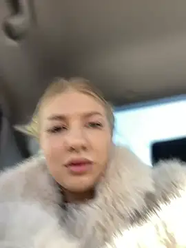 Snapshot of NewLale chatting on March 13, 2025, 3:54 am NewLale online show from March 13, 2025, 3:54 am