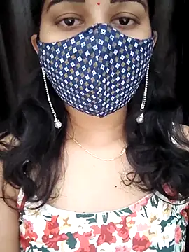 Snapshot of Angleannie chatting on November 12, 2025, 10:24 pm Angleannie online show from November 12, 2025, 10:24 pm