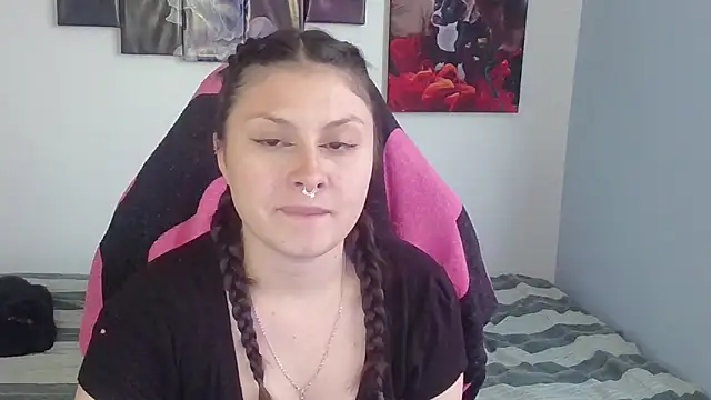 jessica gomez online show from October 16, 2025, 10:29 pm