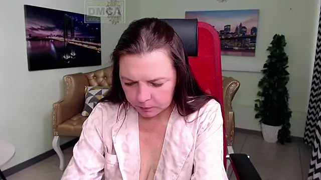 Snapshot of Lily_flower7 chatting on June 18, 2026, 9:14 am Lily flower7 online show from June 18, 2026, 9:14 am