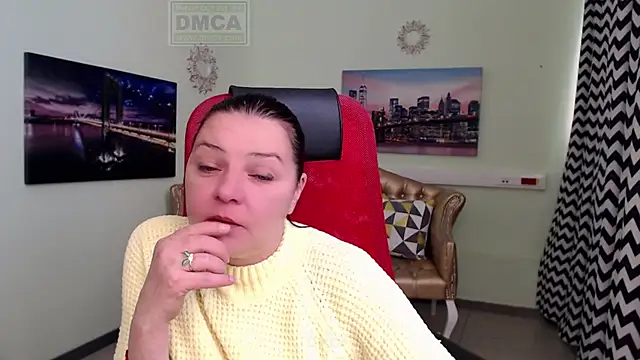 Snapshot of Lily_flower7 chatting on April 29, 2026, 4:49 am Lily flower7 online show from April 29, 2026, 4:49 am